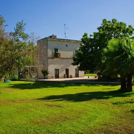 فيلة Panagias Tis Loreto Zollino